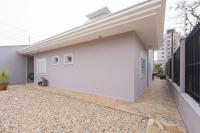 Casa Completa com Piscina Churrasqueira Sinuca Wi-Fi e Garagem para 4 Carros a 350m da Praia Acomoda 12 Pessoas, 4 Quartos com Ar-Condicionado - B&B