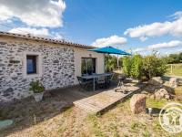 Gîte moderne et confort, proche Puy du Fou, Nantes, Cholet, terrasse, pêche à l'étang privé - FR-1-622-42 - B&B