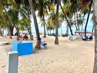 Condado Beachfront Tantra Apartment - B&B San Juan