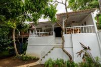 Family Villa Ubud - 2 bedrooms - Pool - Garden - Rice Field & Jungle Views - Chambres d’hôtes