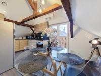 Le NID DE CIGOGNE - Calme - Neuf - CLIMATISATION - Haut de gamme - Dernier étage - B&B Bernardswiller