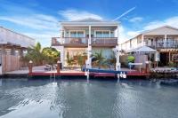 Ocean Breeze Oasis with great boating access - Bed and Breakfast