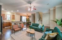 Chic & Central 3-BD Townhouse Mins to DT - Ferienwohnung Houston