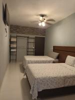 Habitación con 2 camas grandes