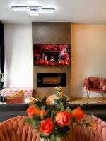 Deluxe Apartment with Balcony 2