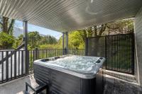 Station Hideaway with Private Spa - Chambres d’hôtes Warburton