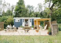 Lapwing Hut - B&B