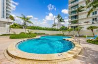 Oceanfront Luxury Condo with Stunning Views and Resort Amenities - B&B
