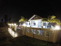 Wan's Beach Guest House - B&B Dungun