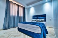 Deluxe One-Bedroom Apartment with Ocean View