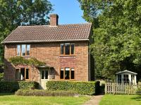 Rural Cottage, lovely views near Tenterden & Chapel Down - Bed and Breakfast Rolvenden