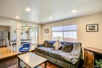 2 Mi to Ocean Long Beach Home with Gas Grill! - Ferienwohnung Long Beach