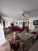 Amplio apartamento Plaza Nueva - B&B Sevilla