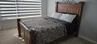 Studio met Queensize Bed