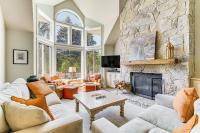 Walk to Ski Lift Spacious Condo in West Dover! - Chambres d’hôtes