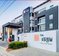 The Atrium-JOBAK Guest Apartment - B&B