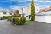 Contemporary in Roslyn - B&B Dunedin