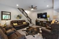 Livin' The Dream- Indoor Outdoor pool & Private Hot Tub - B&B Branson