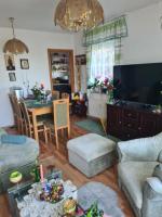 Privates Studio mit Balkon und Übernachtungsmöglichkeit in eine Wohngemeinschaft in der Nähe des Flughafens Leipzig,Halle - B&B Schkeuditz