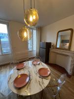 Charmant F2 Plein centre de Mantes - B&B