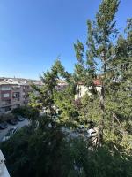 Yellow Moon Hostel&Apartment - B&B