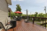 Lake House Retreat - Private Hot Tub - B&B