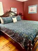 Sequoia View Vineyard - Bed and Breakfast Sanger