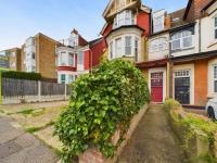 Modern 1-Bedroom Retreat in Westcliff with Fully Equipped Kitchen and Streaming Services - B&B
