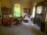 Merry Mansion - B&B East Dubuque