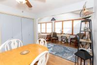 Bluebirds Road to Happiness - B&B Vermilion