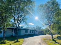 Tweepersoonskamer met 2 Aparte Bedden en Gedeeld Toilet