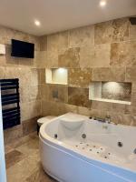 Jaccuzzi F2 Prés du canal - B&B