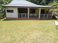 Bel Ti case dans la verdure hauteurs de Deshaies - B&B Deshaies