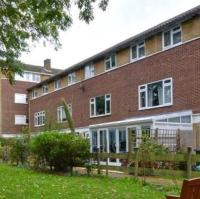 Oriental, 2 Double Bedroom Flat, Royal Greenwich, SE London - Bed and Breakfast