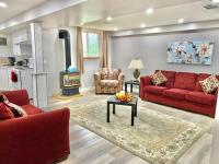 Luxury Fully Renovated Guest House - fully private - Chambres d'hôtes Mississauga