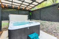 Pickleball Court & Hot Tub: 'Wishbone Cabin' - B&B Waynesville