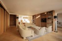 Luxueux Appartement avec balcon, Champs Élysées - B&B París