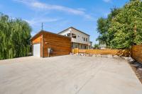 Minutes to Ski Resorts & Downtown, Yard, Fire Pit - B&B