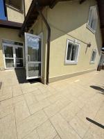 Boutique Argeș Mall - Bed and Breakfast