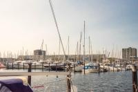 Ferienwohnung Dock 13 - B&B