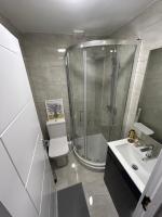 Vierbettzimmer mit Gemeinschaftsbad