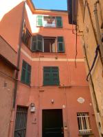 The First Colombo Brignole XX Settembre - B&B Genoa