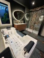 Double Room with Spa Bath