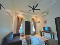 Delima Guesthouse 2 bedroom,1 toilet - B&B Changloon