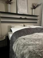 Superior One-Bedroom Apartment