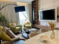 Dark 10 - B&B