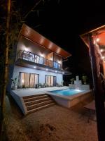 Three-Bedroom Townhouse