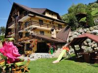 Casă de vacanță Denisa Preda-16 persoane - B&B