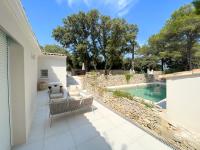 Superbe mazet provençal rénové - B&B Nîmes