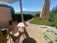Au Bonheur des Roses, parking, terrasse & jardin - Chambres d'hôtes Veyrier-du-Lac
